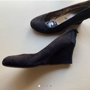 Black Faux Suede Wedges with Bow in Back